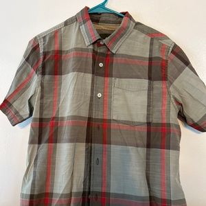 Prana short sleeve button up shirt size medium